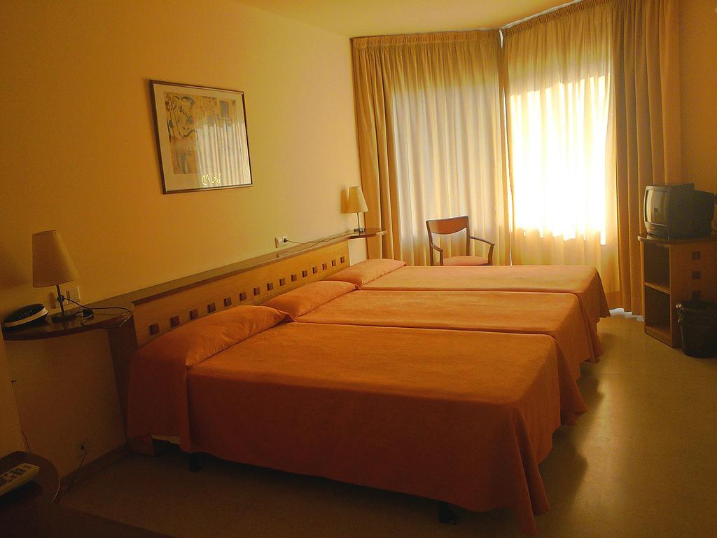 Hotel Montmeló 2* Montmeló